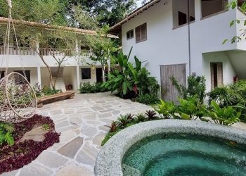 O Vila São João, em Trancoso, na Bahia, é um dos que terá condições especiais para a data - Foto: Divulgação