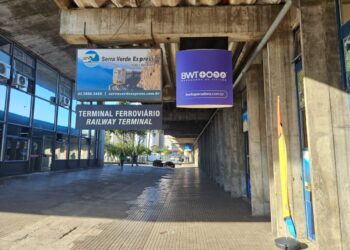 O ônibus sai na quarta-feira com cerca de 20 pessoas e todo o espaço do bagageiro vai ser ocupado com doações para os atingidos pela tragédia - Foto: Divulgação