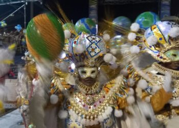 No toque da Cabaça, a espontaneidade e a emoção de representar sua comunidade, ou seu bloco de coração - Foto: Gutemberg Bogéa