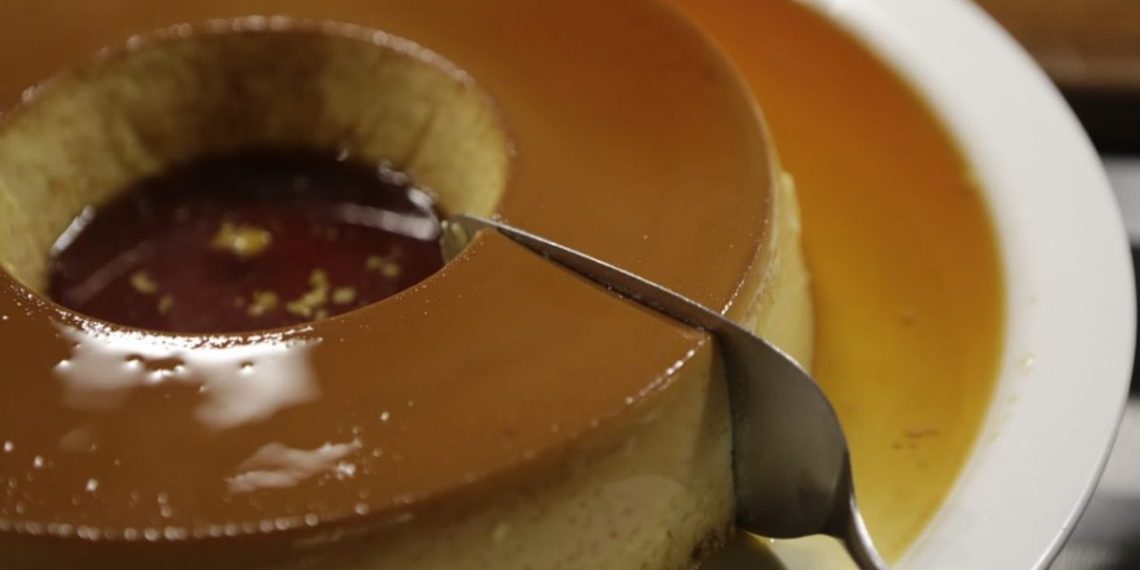 O segredo está na quantidade dos ingredientes usados, já que ele é feito como qualquer outro pudim - Foto: Divulgação