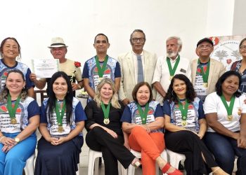 Trovadores da Academia Maranhense de Trovas no II Sarau das Rosas – Foto: Divulgação