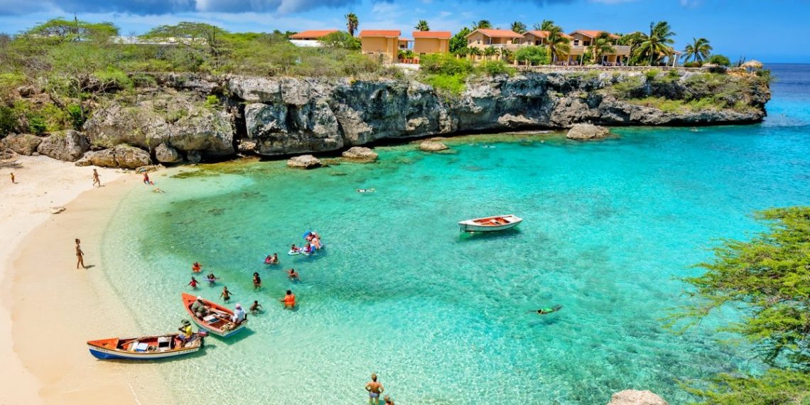 Curação será a viagem de premiação dos mais engajados agentes de viagens. Evento reuniu cerca de 300 profissionais do Turismo, na capital pernambucana, - Foto: Reprodução