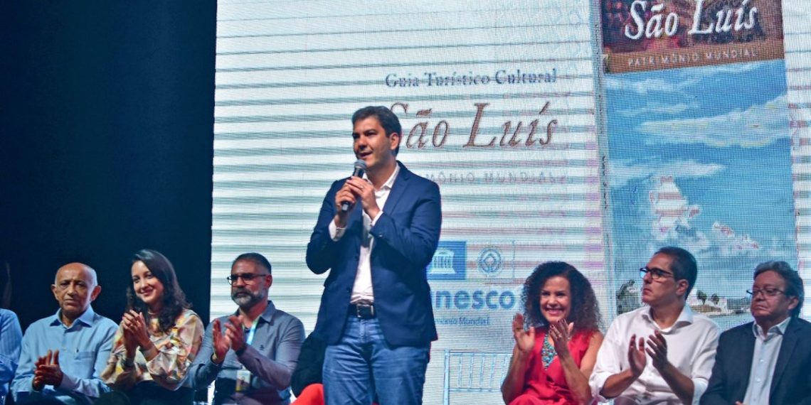 Guia Turístico Cultural” lançado no Teatro São Luís
