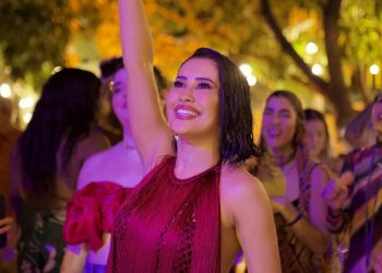 A anfitriã da festa Thay - Foto: Divulgação