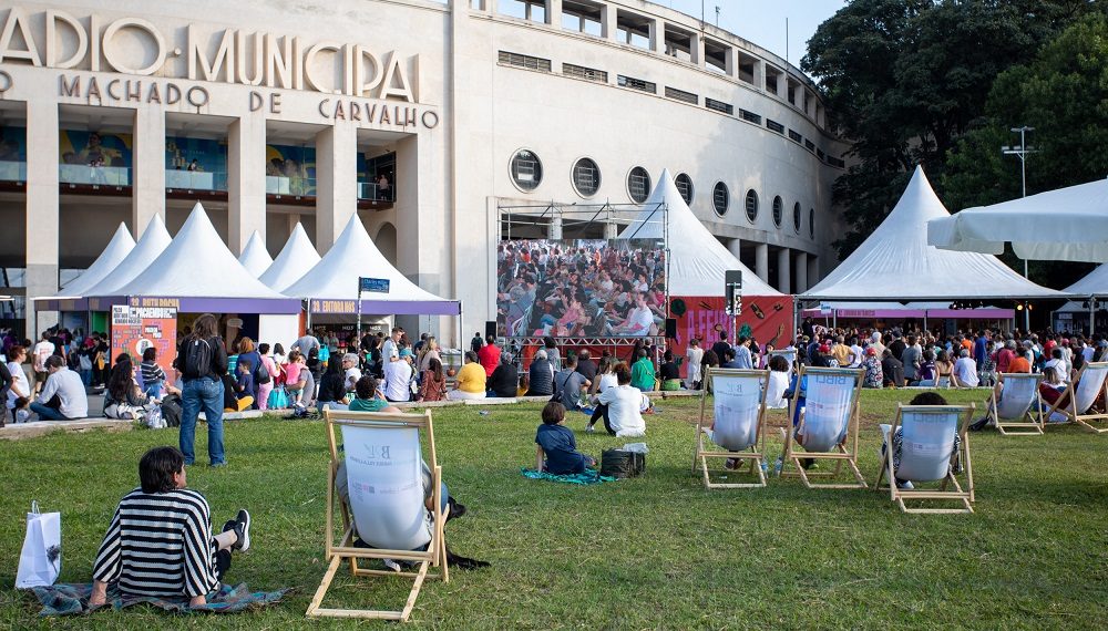 Cerca de 150 convidados participão de conversas sobre uma extensa gama de temas: literatura, língua portuguesa, música, cultura afro-brasileira, antropologia, ciências, psicanálise, história do Brasil, poesia, alimentação, artes visuais, ilustração, humor, diplomacia, cultura, meio ambiente, tradução literária, educação, jornalismo e outros assuntos - Foto: Divulgação