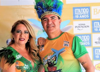 O casal Marcos Davi e madalena Nobre presenteiam os convidados e amigos com mais uma edição do passaporte Folia em São Luís - Foto: Divulgação