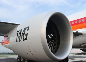 Líder do mercado de aviação angolano, a empresa atualmente atende onze destinos domésticos e dose internacionais - Foto: Divulgação