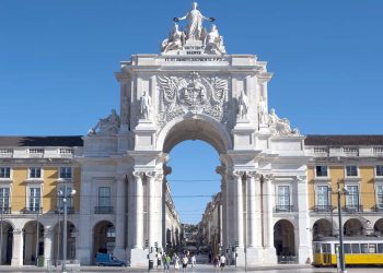 Arco da Rua Augusta, em Lisboa, Portugal - Foto: Divulgação