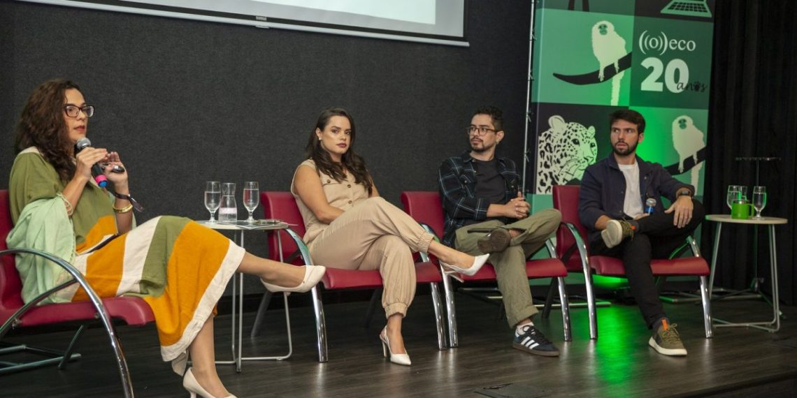 Maria Regina Telles, Kendria Cavalcanti, Bryan Araújo e Maurício Ferro durante mesa de discussão e relatos de experiências no Seminário de Jornalismo Ambiental - Foto: Divulgação