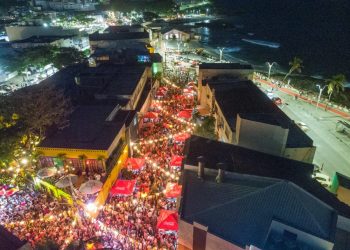 A Festa de San Gennaro acontece anualmente no Rio Vermelho, em Salvador - Foto: Divulgação
