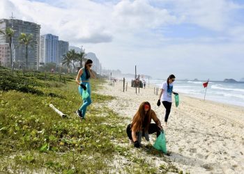 A ação faz parte das comemorações do Dia Mundial da Limpeza, celebrado na segunda (16), e desde 2020, tem como foco a preservação dos oceanos - Foto: Divulgação