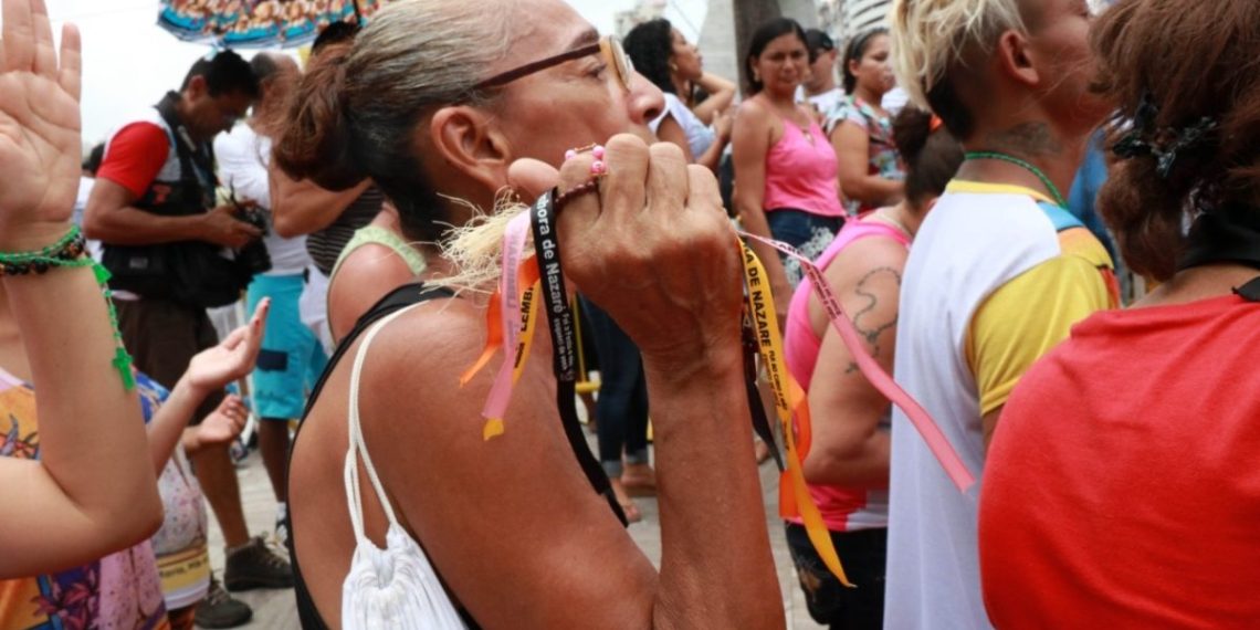 Fé que movimenta promesseiros pelas ruas em Belém – Foto: João Ramid