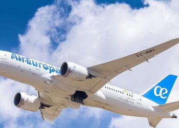 A campanha permite viajar até 9 de abril dentro da Espanha e em toda Europa, com retorno até 10 de junho - Foto: Divulgação