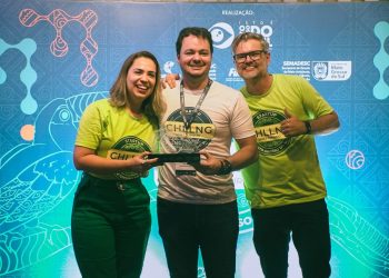 A CEO da Compensei, Vilena Silva, o gerente da Startup SESI FIEMS, Odilon Moura (centro), e o diretor de expansão da Compensei, Eduardo Filgueira – Foto: Divulgação