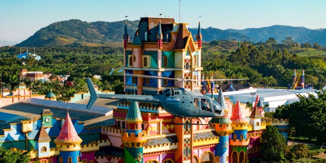 Voo panorâmico em Penha, Santa Catarina - Foto: Divulgação