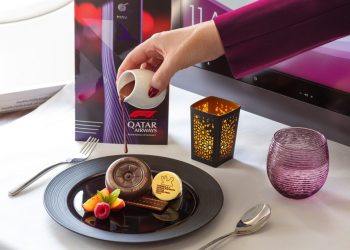 Opções de refeições premium também serão oferecidas, em cartões de menu temáticos da F1®, junto com sobremesas e chocolates inspirados no campeonato - Foto: Divulgação