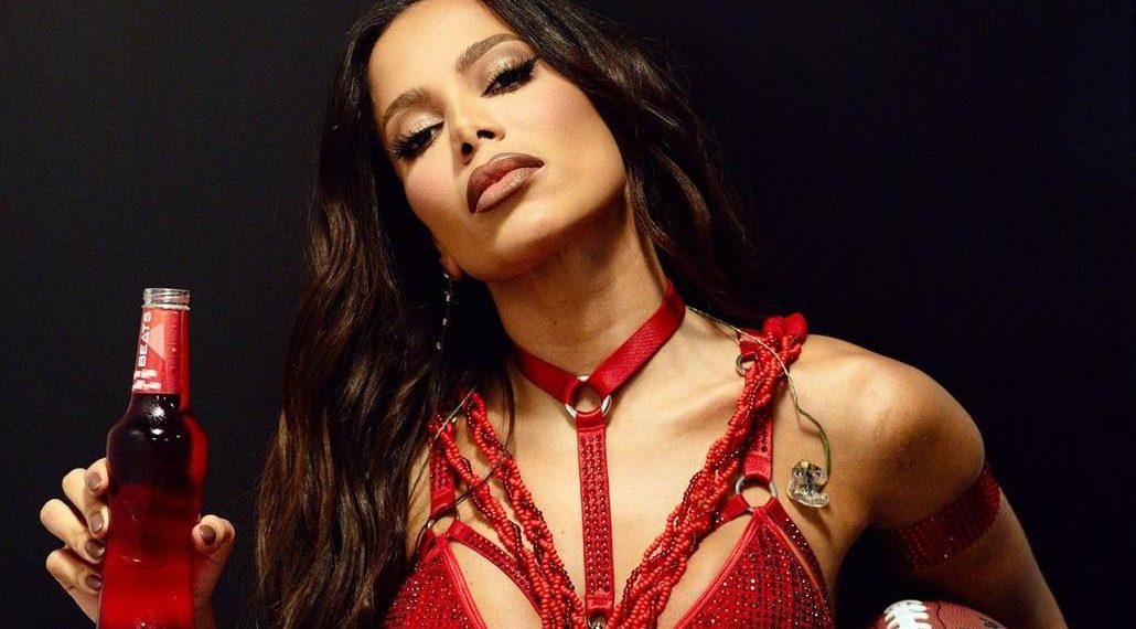 Anitta, atração do Carnatal no corredor da Folia - Foto: Divulgação