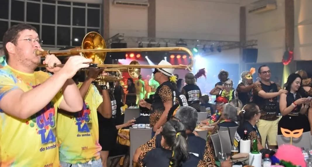 Vianenses fazem confraternização no ritmo carnavalesco da Bicicletinha em mais uma edição do Viana Fest – Foto: Divulgação