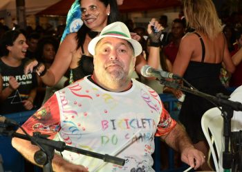 Escadaria Humberto de Campos no Centro Histórico de São Luís recebe a trupe da Bicicletinha com concentração no Habeas Copos - Foto: Divulgação