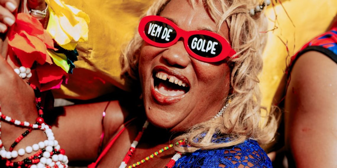 Bloco 100 Sigilo conquista público ludovicense com muitas fantasias e personagens da folia ludovicense – Foto: Alan Rodrigues