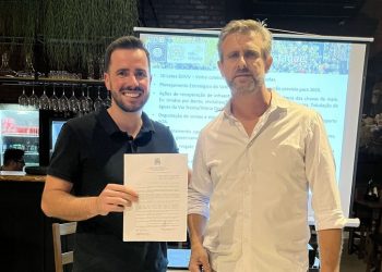 André Larentis assume a presidência para o biênio 2025/2026, sucedendo Ronaldo Zorzi, que encerra sua gestão com grandes conquistas - Foto: Bárbara Salvatti