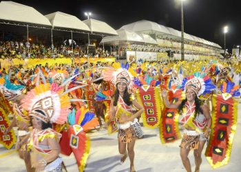 Desfiles de passarela é diversão garantida para os foliões maranhenses e integrantes das agremiações locais - Foto: Gilson Ferreira