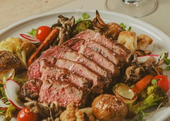 Menu com gastronomia de alto padrão para satisfazer os clientes e visitantes do Ba´ra Hotel - Foto: Divulgação