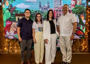 Lucas Vieira, Secretário Adjunto da Setur-PA, Claudia Valente, Assessora da Vice-Governadora do Comitê Estadual da COP-30, Fiamma Zarife, Diretora Geral do Airbnb na América do Sul e Eduardo Costa, Secretário da Setur-PA - Foto: Bruno Sarraf