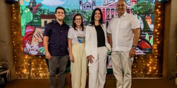 Lucas Vieira, Secretário Adjunto da Setur-PA, Claudia Valente, Assessora da Vice-Governadora do Comitê Estadual da COP-30, Fiamma Zarife, Diretora Geral do Airbnb na América do Sul e Eduardo Costa, Secretário da Setur-PA - Foto: Bruno Sarraf
