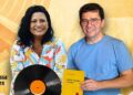 Sarau poético musical em noite de lançamento literário - Foto: Divulgação