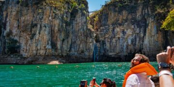 Lago de Furnas: passeio pelos cânions de Capitólio está incluído no roteiro do Mar de Minas - Foto: Tamás Bodolay