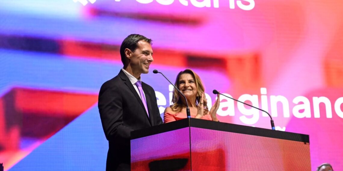 Eduardo Zorzanello e Marta Marta Rossi, CEOs do Festuris durante abertura no espaço Salão dos Festivais na 37º Feira Internacional de Turismo de Gramado – Foto: Divulgação