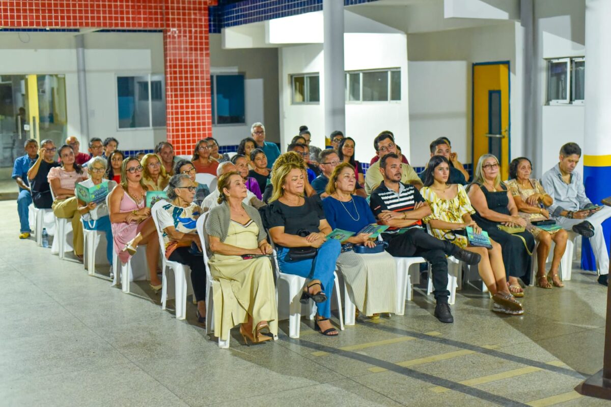 Atividades culturais, seminários, palestras vêm acontecendo desde o dia 15 de novembro. Desde então a população tem sido atraída por trabalhos de expressões artísticas variadas, incluindo música, literatura e religiosidade - Foto: Divulgação