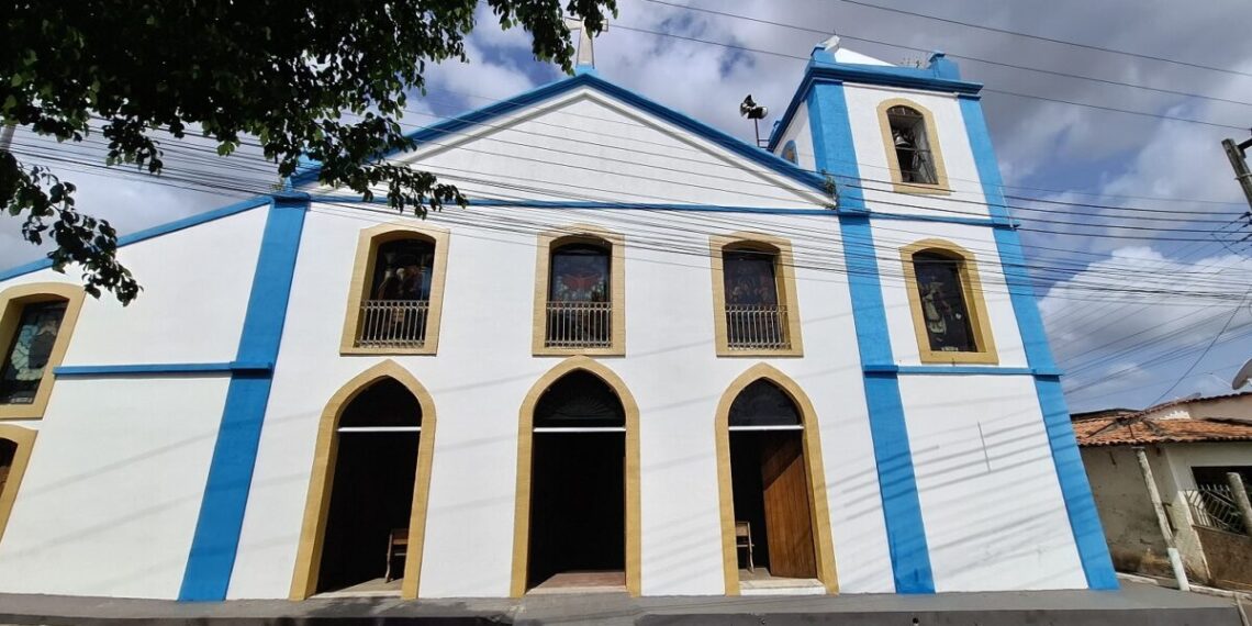 A Paróquia de Nossa Senhora de Nazaré terá campanha pela restauração de antigos livros - Foto: Gutemberg Bogéa