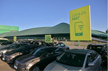 Com crescimento acelerado da Retirada Digital, Companhia supera em mais de 40% o volume total de contratos abertos diretamente pelo aplicativo e prevê recorde para a alta temporada - Foto: Divulgação