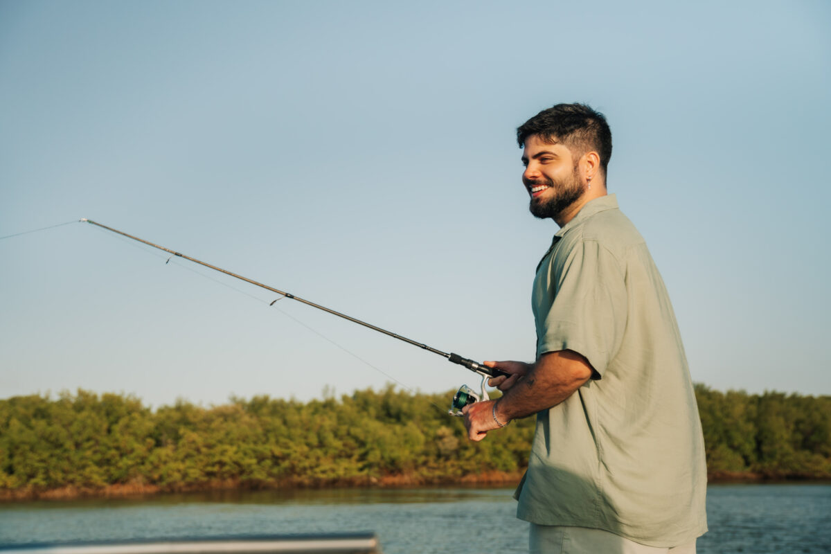 Acompanhada por pescador experiente, pescaria no rio Preguiças pode ser realizada até por iniciantes - Foto: Christian Mídia