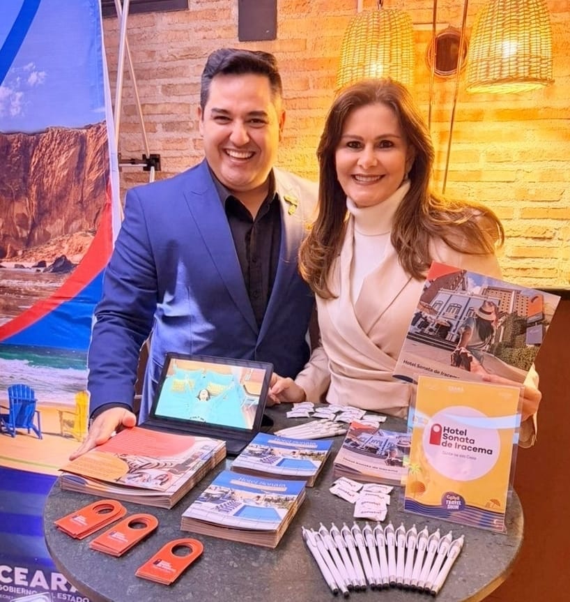Wesley Assis e a Diretora do Hotel Sonata, Ivana Bezerra de Menezes Rangel - Foto: Divulgação