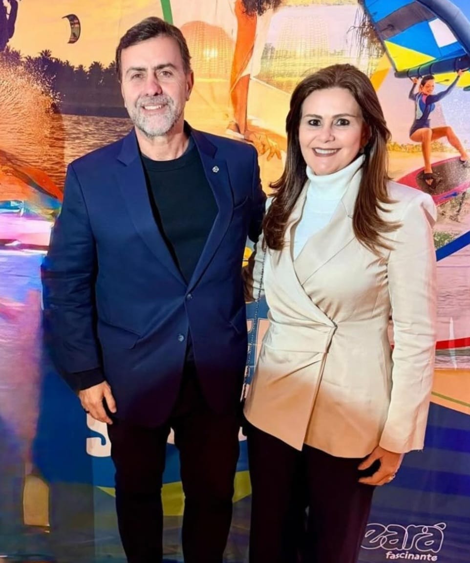 Ivana Bezerra de Menezes Rangel, Diretora do Hotel Sonata com o Presidente da Embratur, Marcelo Freixo - Foto: Divulgação