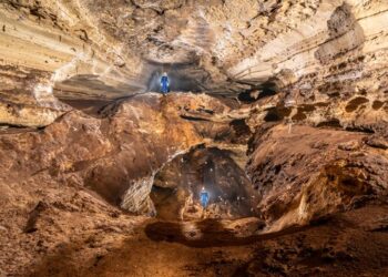 Brasil registrou recorde de visitação em áreas protegidas, e as cavernas acompanham essa tendência com novos atrativos. No detalhe, a Caverna do Urubu, no Rio Grande do Norte - Foto: ICMBio-Cecav