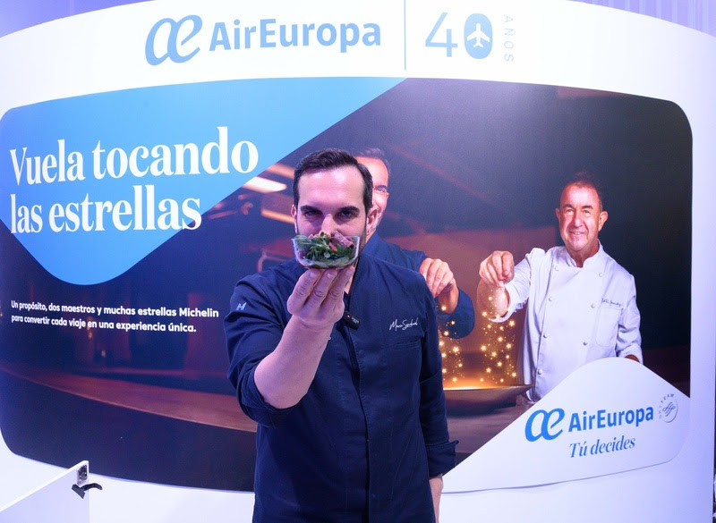 O chef madrileno assinará os menus da classe Business nos voos de médio curso, enquanto Martín Berasategui continuará a desenhar a proposta para as rotas de longo curso - Foto: Divulgação