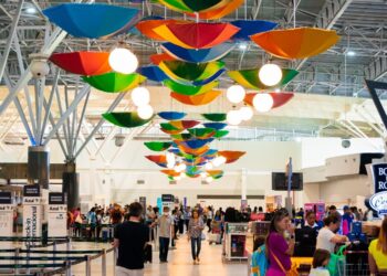 Setor registra o maior mês da história, com 12,37 milhões de passageiros, e projeta melhor Carnaval da história. No detalhe, o aeroporto do Recife - Foto: Divulgação