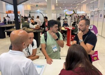 A programação inclui congressos temáticos sobre investimentos, sustentabilidade, tecnologia, acessibilidade, jogos e cassinos, além da entrega do Prêmio Expotel 2026 - Foto: Divulgação