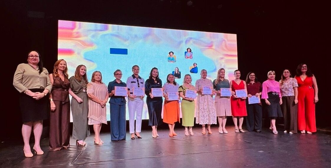 Empossadas as lideranças femininas que integram a Câmara Empresarial da Mulher - Foto: Danielle Vieira