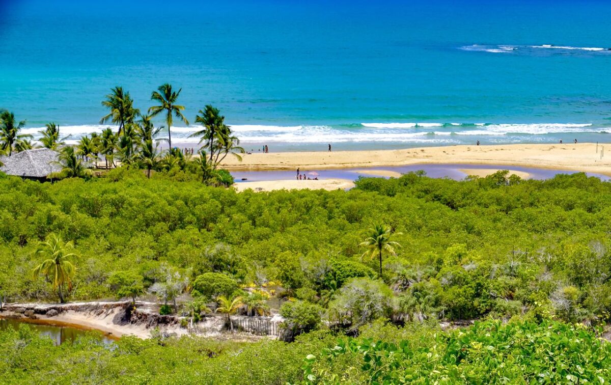 A beleza do litoral sul da Bahia é uma referência para o turismo nacional -Foto: João Cordeiro