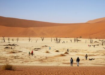 No Sul de Angola,o Deserto de Namibe impressiona com a vista das mais altas dunas do planeta – Foto: Reprodução
