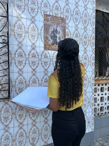 Comunidade promoveu um adesivaço em pontos da cidade de Bequimão – Foto: Divulgação