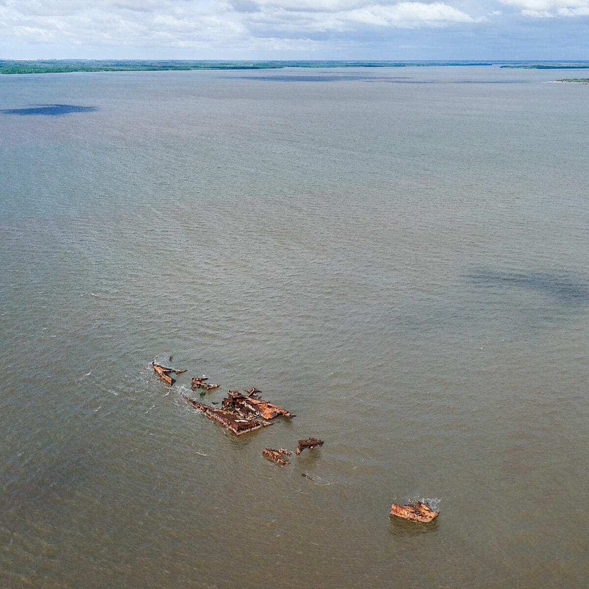 Destroços do navio Aline Ramos, que encalhou na região na década de 80 - Foto: Samuel Teixs