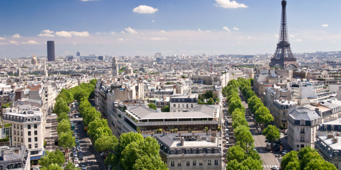 Iniciativa oferece pacotes completos para transformar conexões em Paris em uma experiência turística de uma a quatro noites - Foto: Divulgação