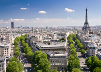 Iniciativa oferece pacotes completos para transformar conexões em Paris em uma experiência turística de uma a quatro noites - Foto: Divulgação