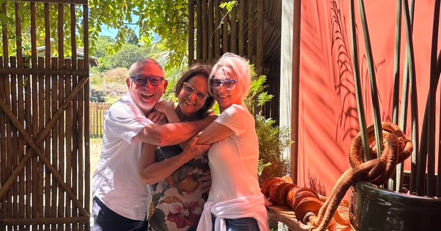 Na foto, Jefferson Severino (Portal Turismo Online e TripAdvisor News), Patricia Lara Pupo (Quinta Três Marias) e Tere Koeric -Foto: Divulgação
